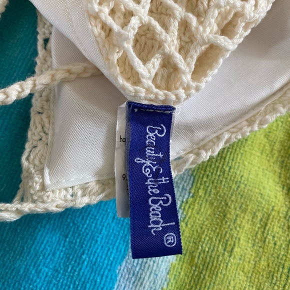 Swimsuit - Picture 3 of 5